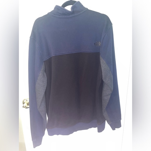 The North Face mens XL 1/4 button sweatshirt - Picture 2 of 5